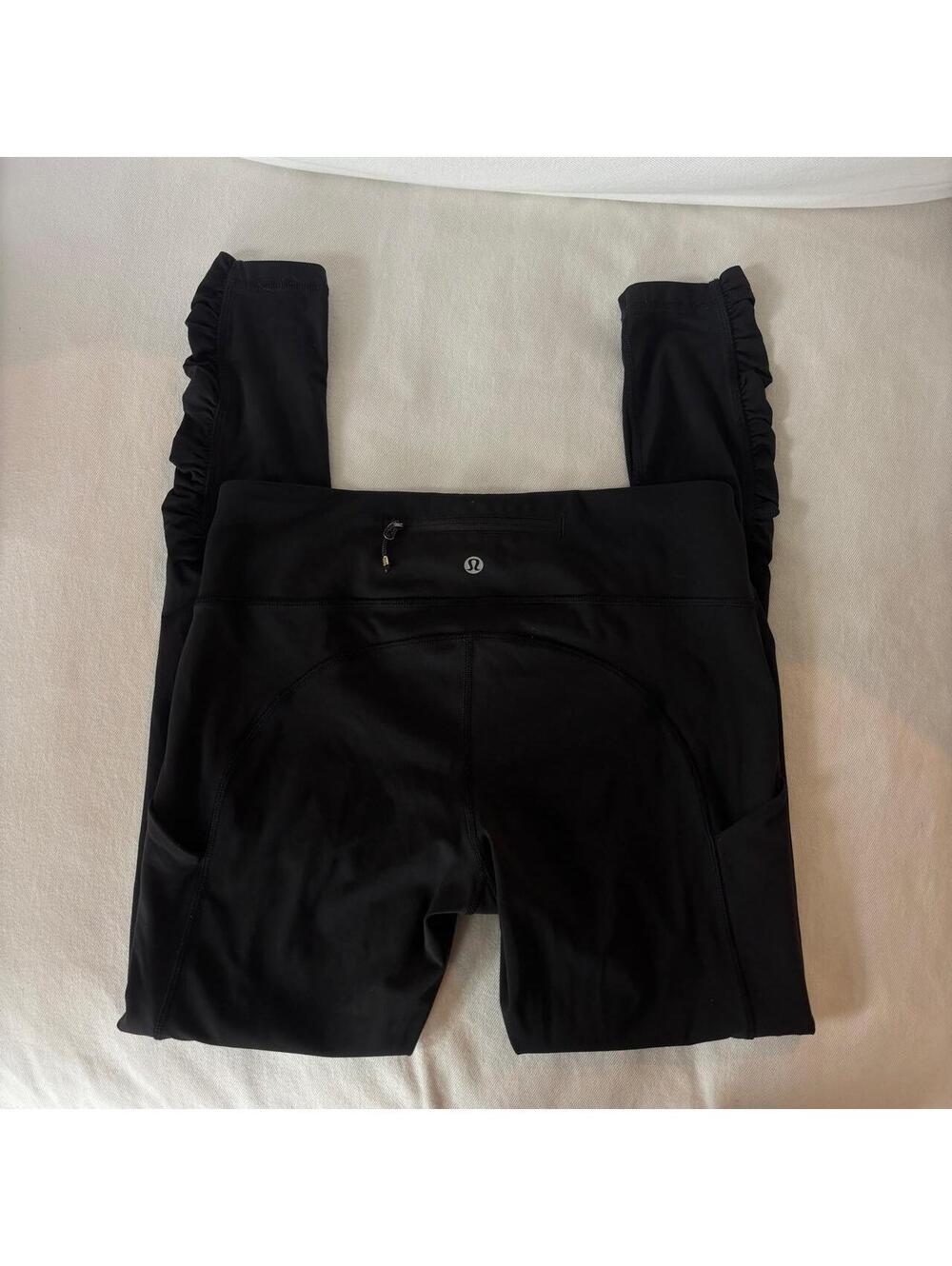 Vintage Lululemon 2000s Black Ruched Side Pocket Leggings Sz 8 Y2K Athletic Wear